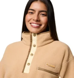 Columbia AL7330262-Helvetia Cropped.
