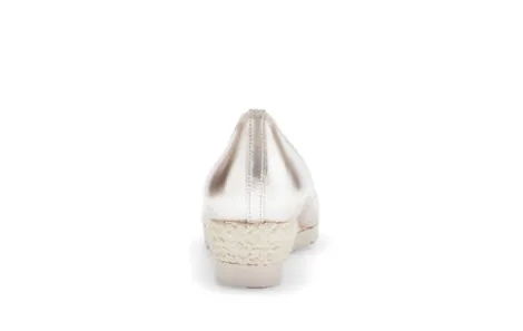 Gabor Light Gold Wedge Pump|8264182G