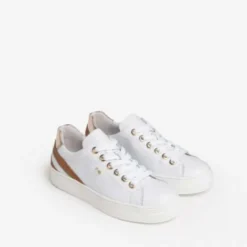 Nero Giardini E306510DB - Trainer.