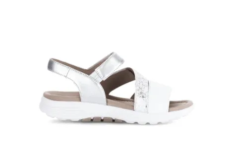 Rolling Soft White and Silver Mini Wedge Sandal|8681351